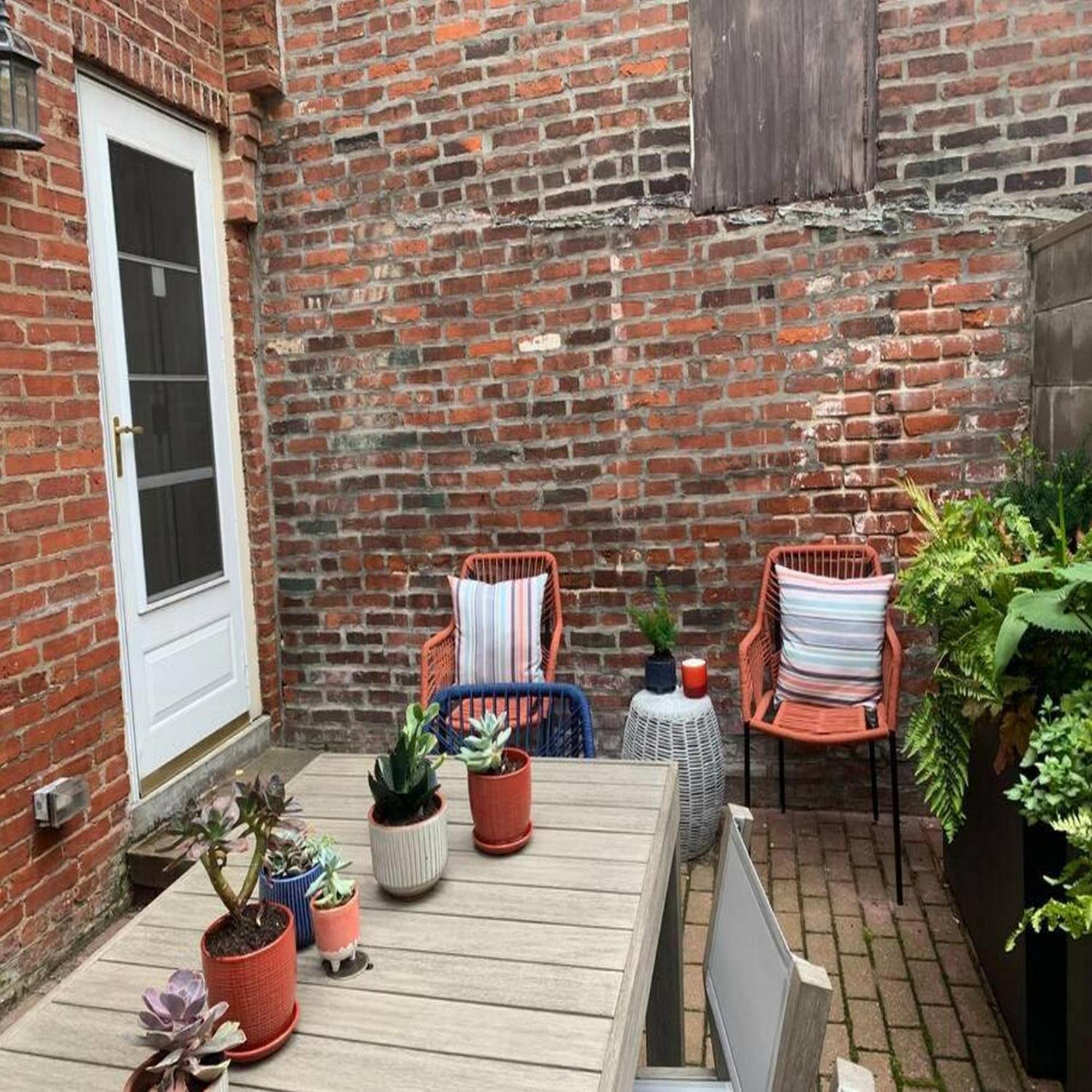 Bright & Modern With Patio Holiday home Philadelphia