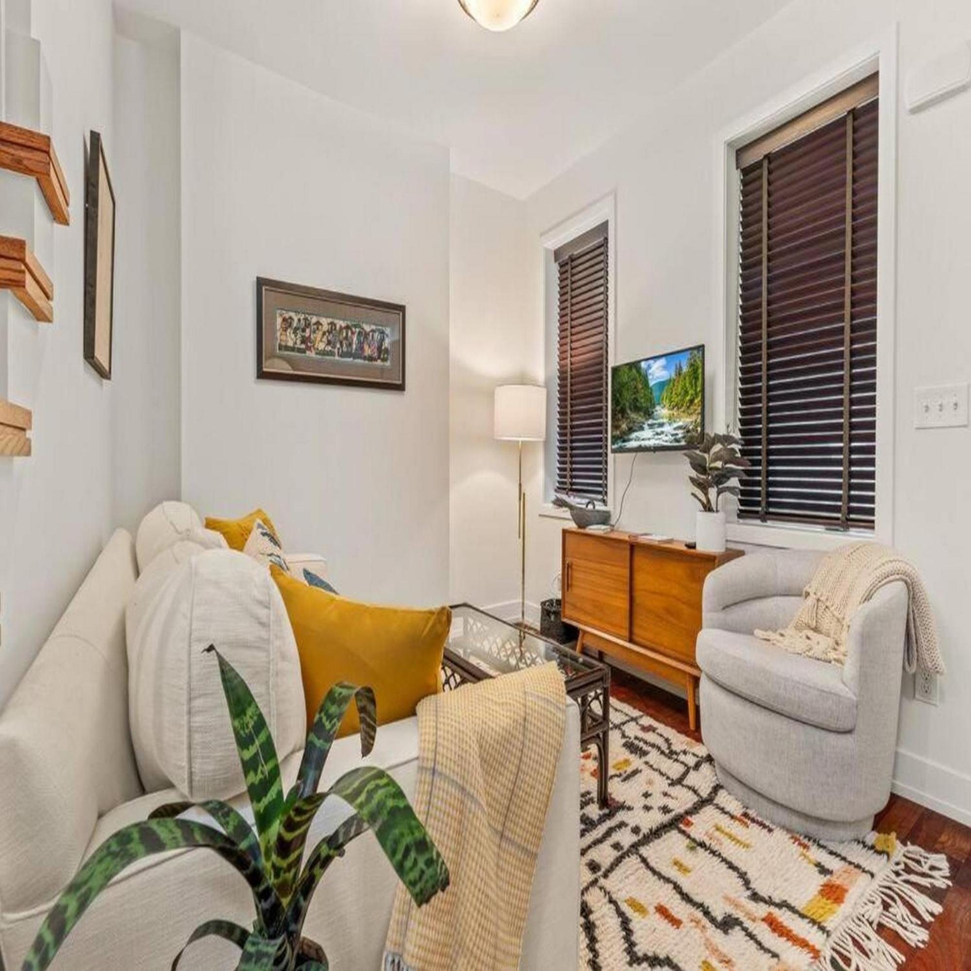 Bright & Modern With Patio * Philadelphia